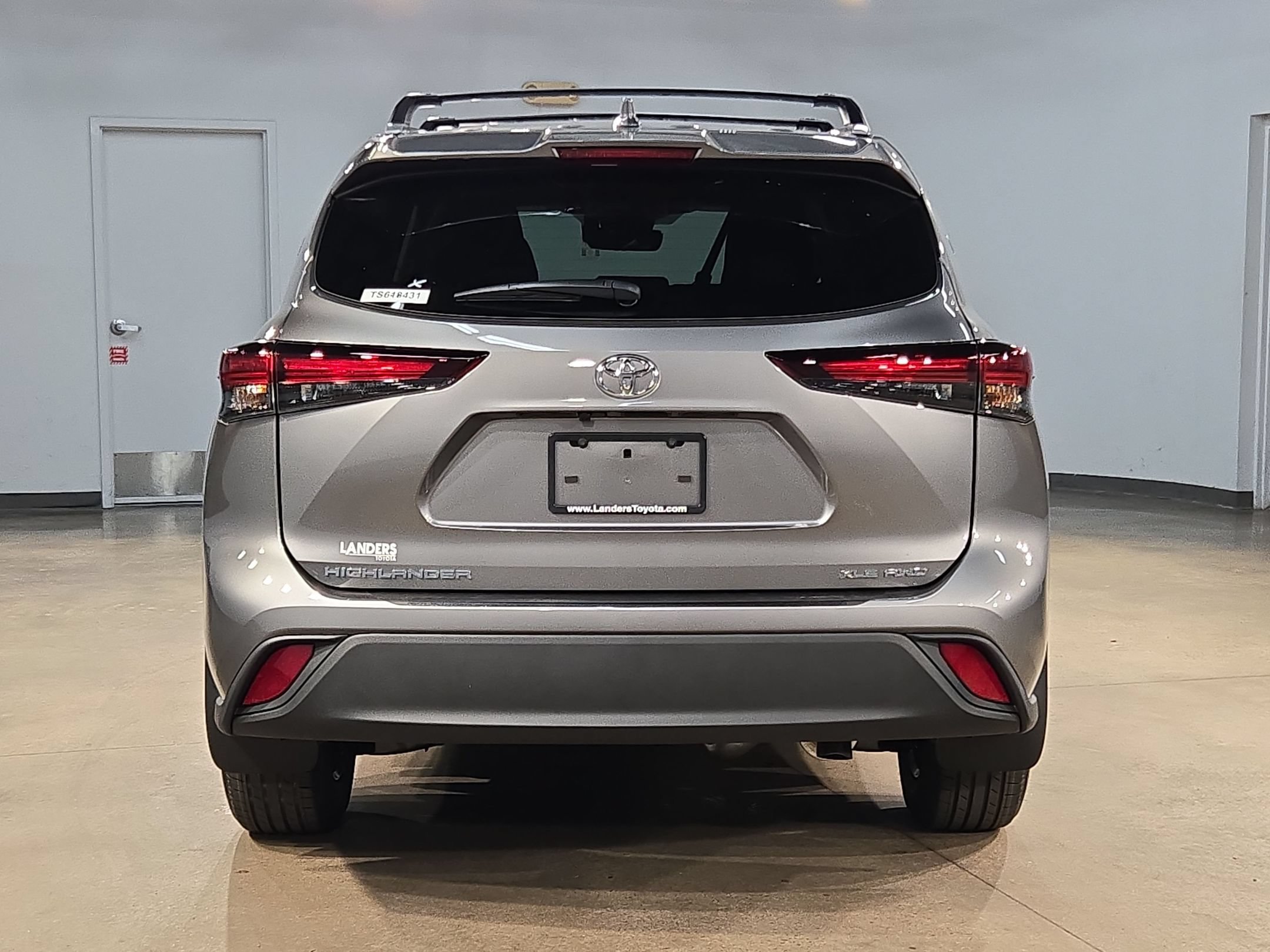 New 2026 Toyota Highlander XLE AWD/4WD image 6