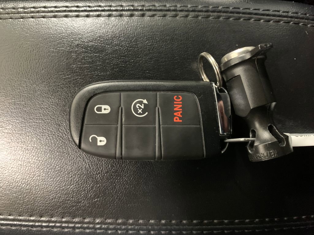 Used 2024 Jeep Compass Limited AWD/4WD image 32