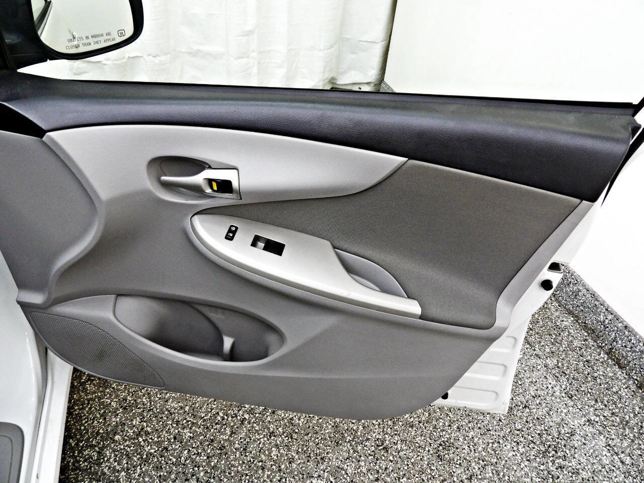 Used 2013 Toyota Corolla LE Special Edition FWD image 11