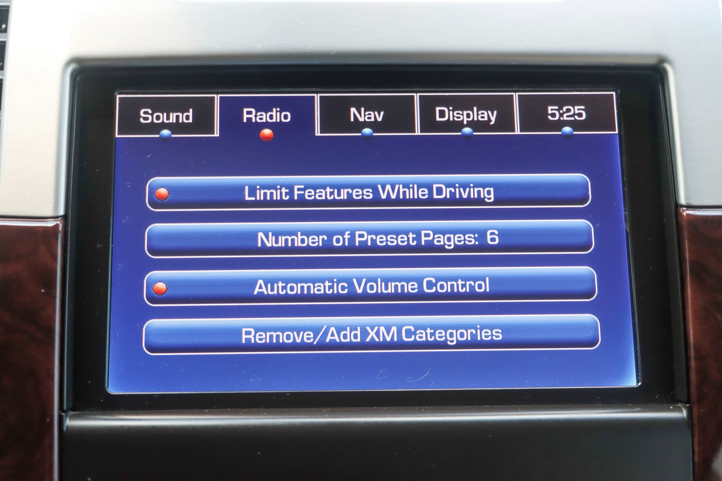 Used 2014 Cadillac Escalade Premium RWD image 40