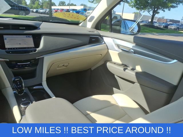 Used 2024 Cadillac XT5 Premium Luxury AWD/4WD image 12