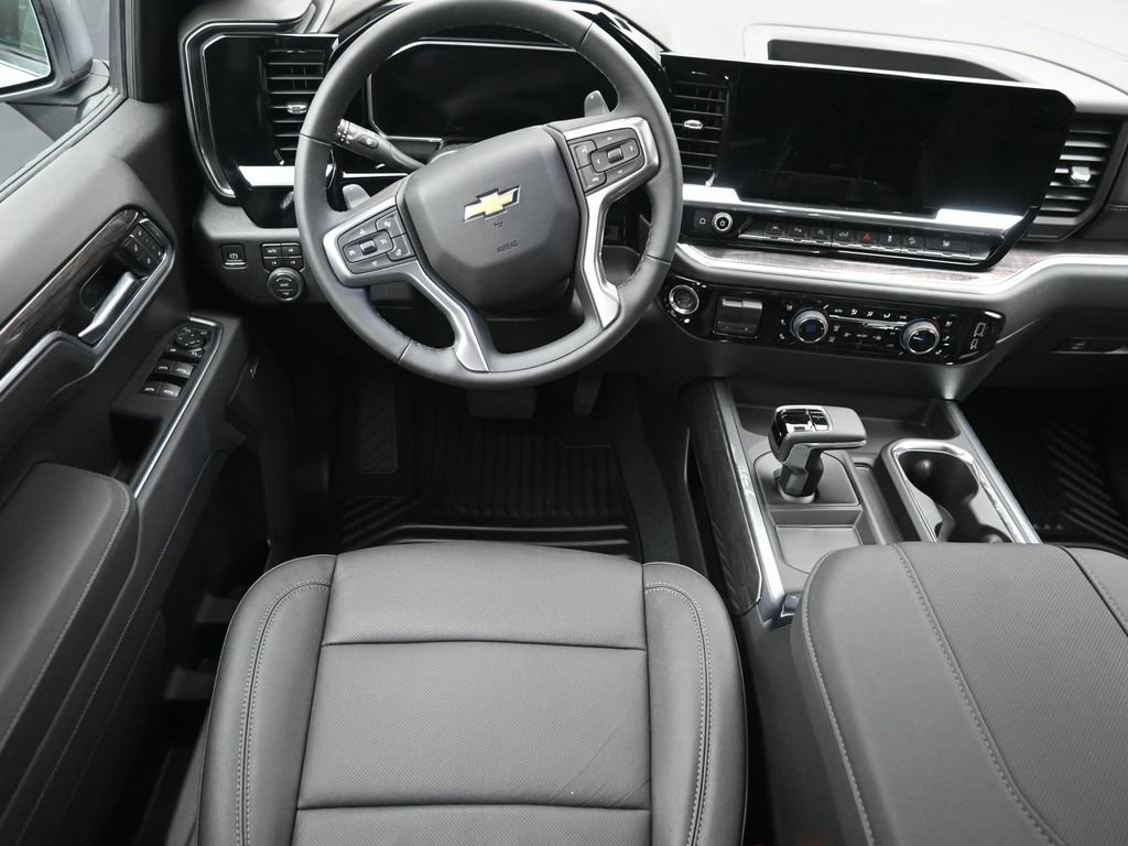 New 2026 Chevrolet Silverado 1500 LTZ w/ Z71 Off-Road Package AWD/4WD image 14