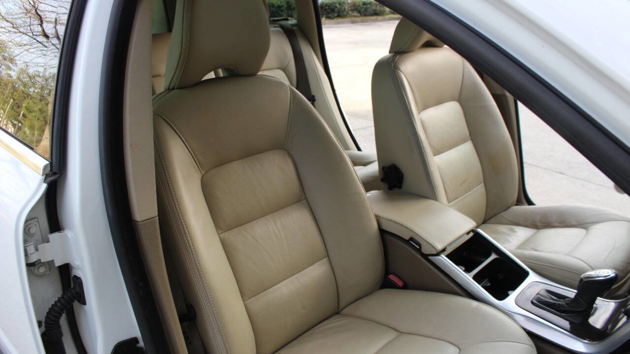 Used 2013 Volvo XC70 3.2 image 24