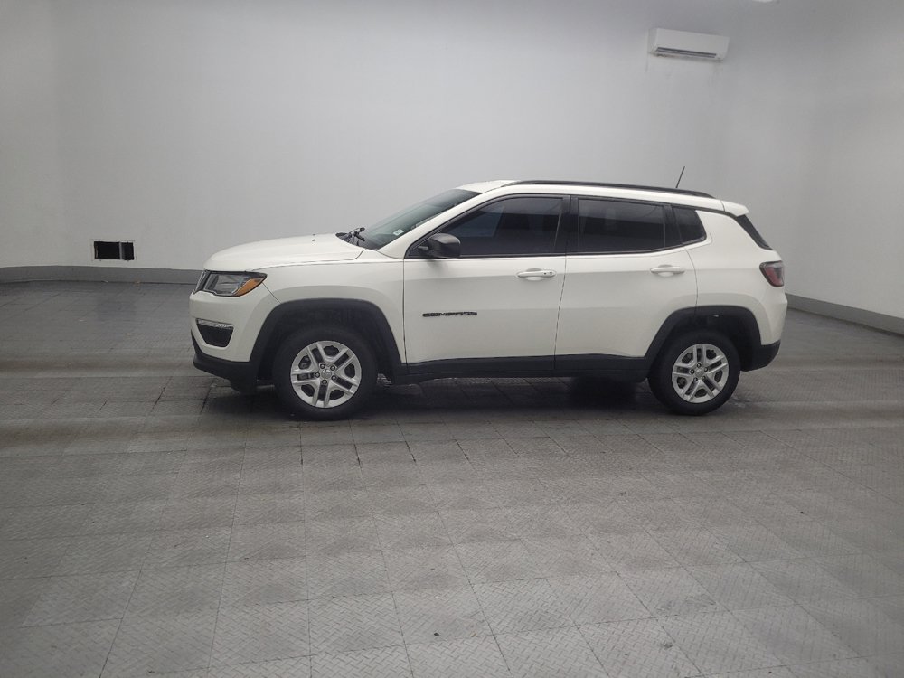 Used 2018 Jeep Compass Sport w/ Tech Group FWD image 2