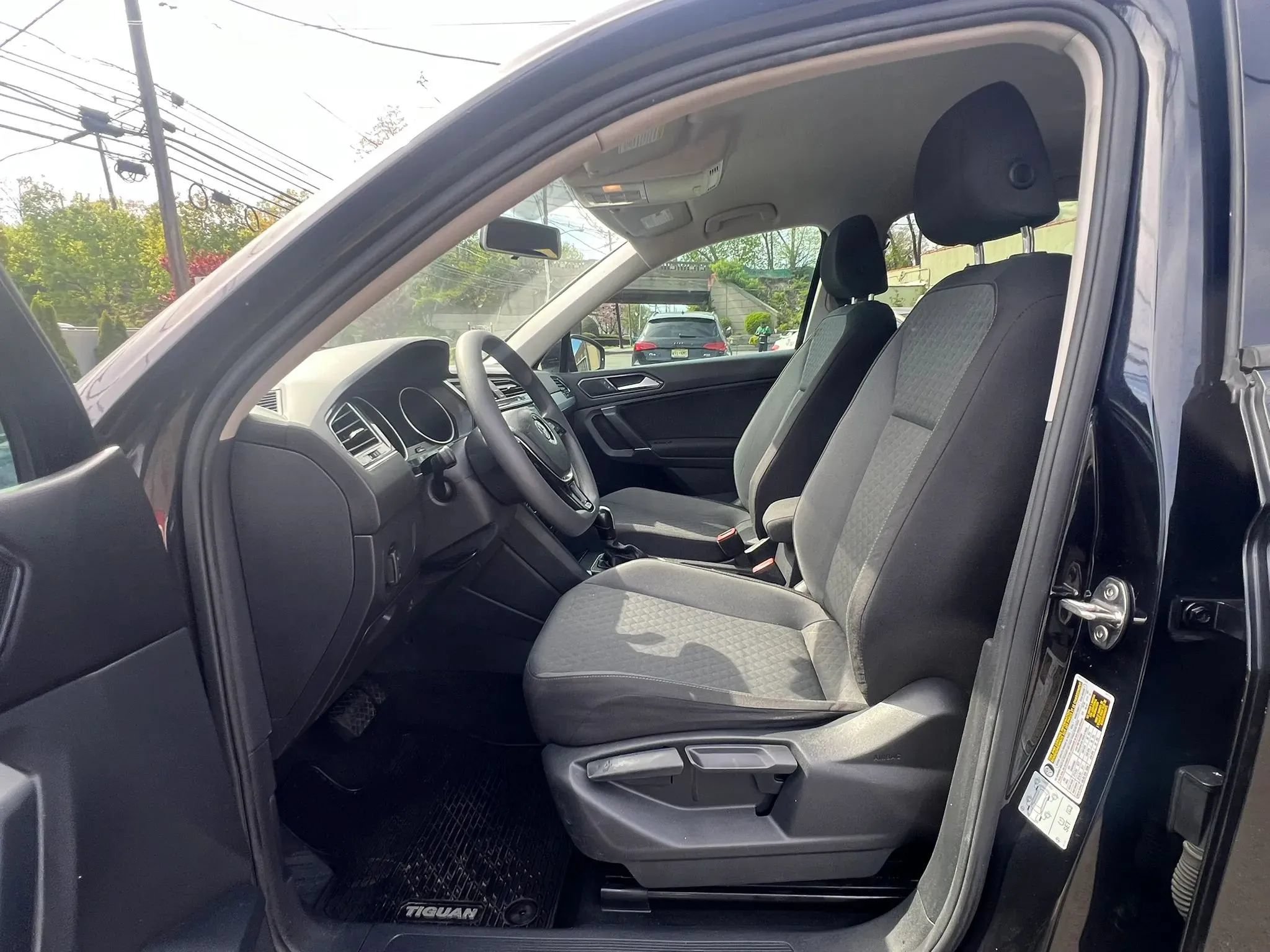 Used 2018 Volkswagen Tiguan S FWD image 27
