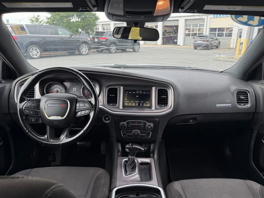 Used 2022 Dodge Charger SXT RWD image 35