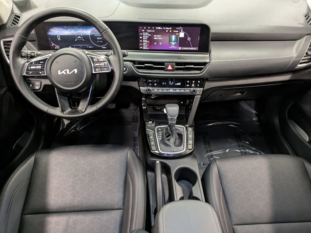 Used 2025 Kia Seltos EX AWD/4WD image 24