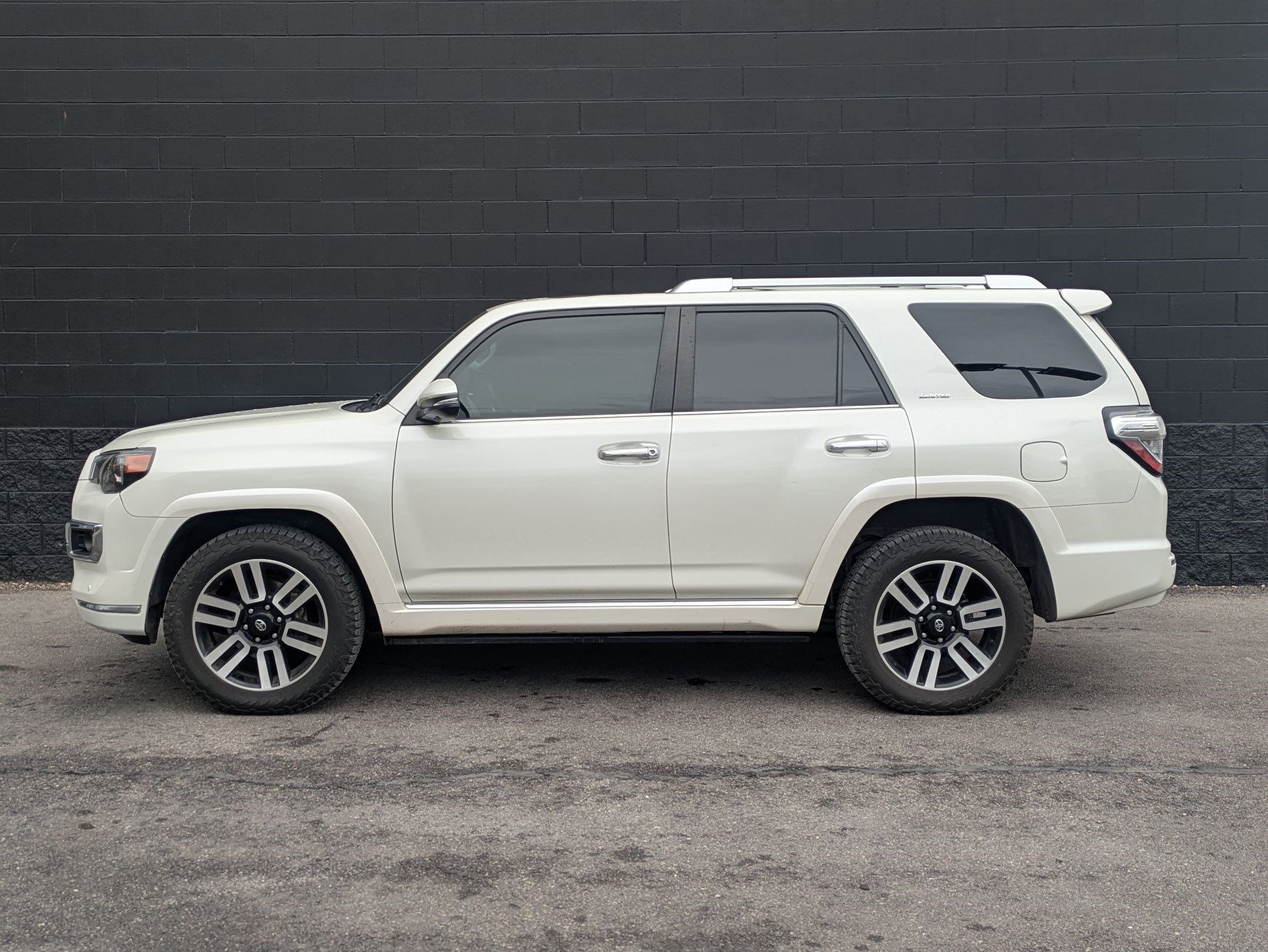 Used 2023 Toyota 4Runner Limited image 8