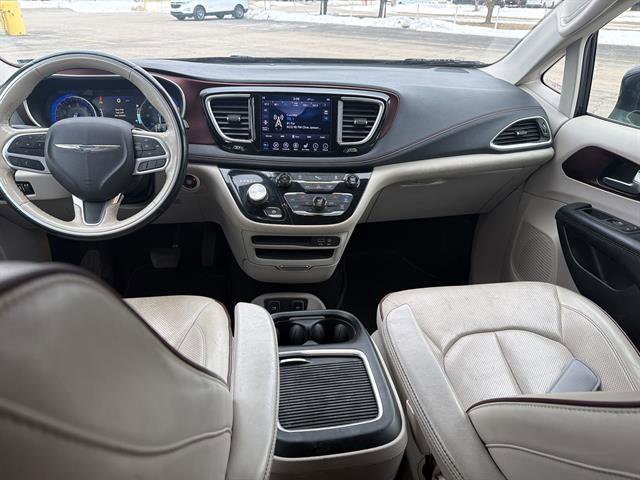 Used 2019 Chrysler Pacifica Limited image 20