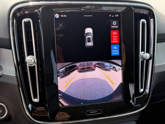 New 2026 Volvo XC40 B4 Core FWD image 18