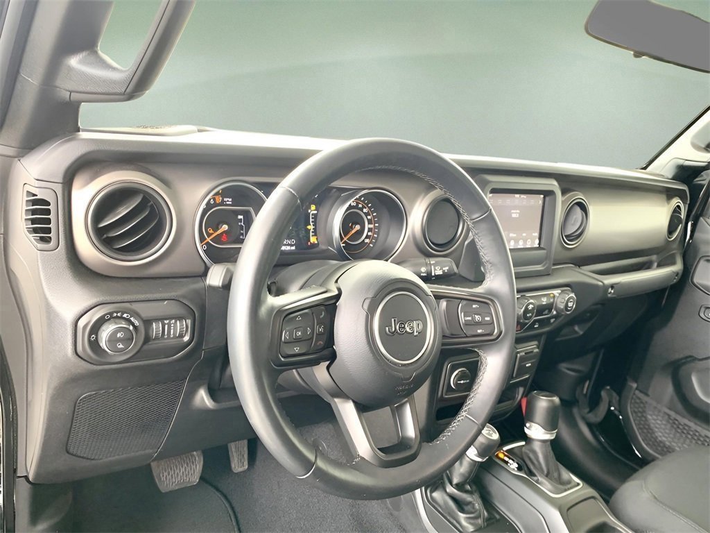 Used 2021 Jeep Gladiator Sport image 14