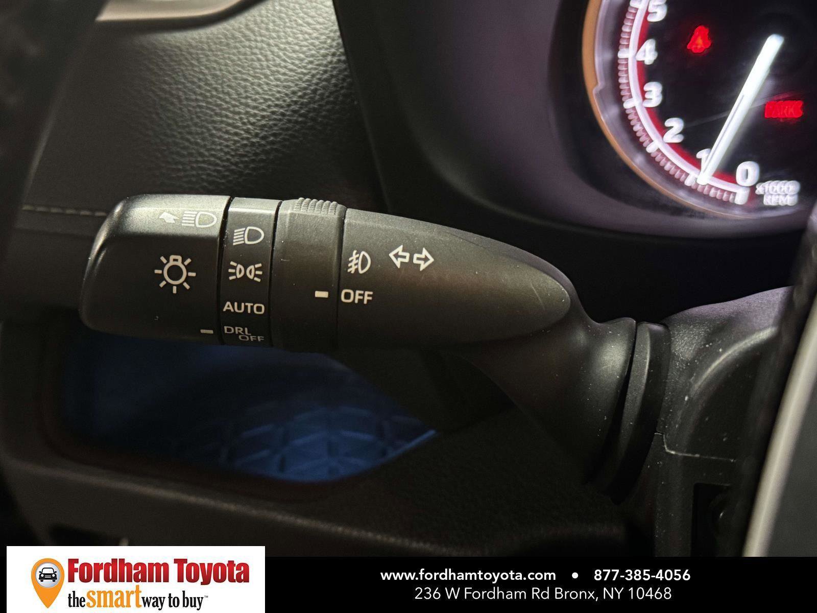 Used 2020 Toyota RAV4 Limited image 21
