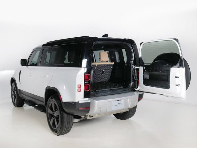 Certified 2025 Land Rover Defender 110 S AWD/4WD image 31