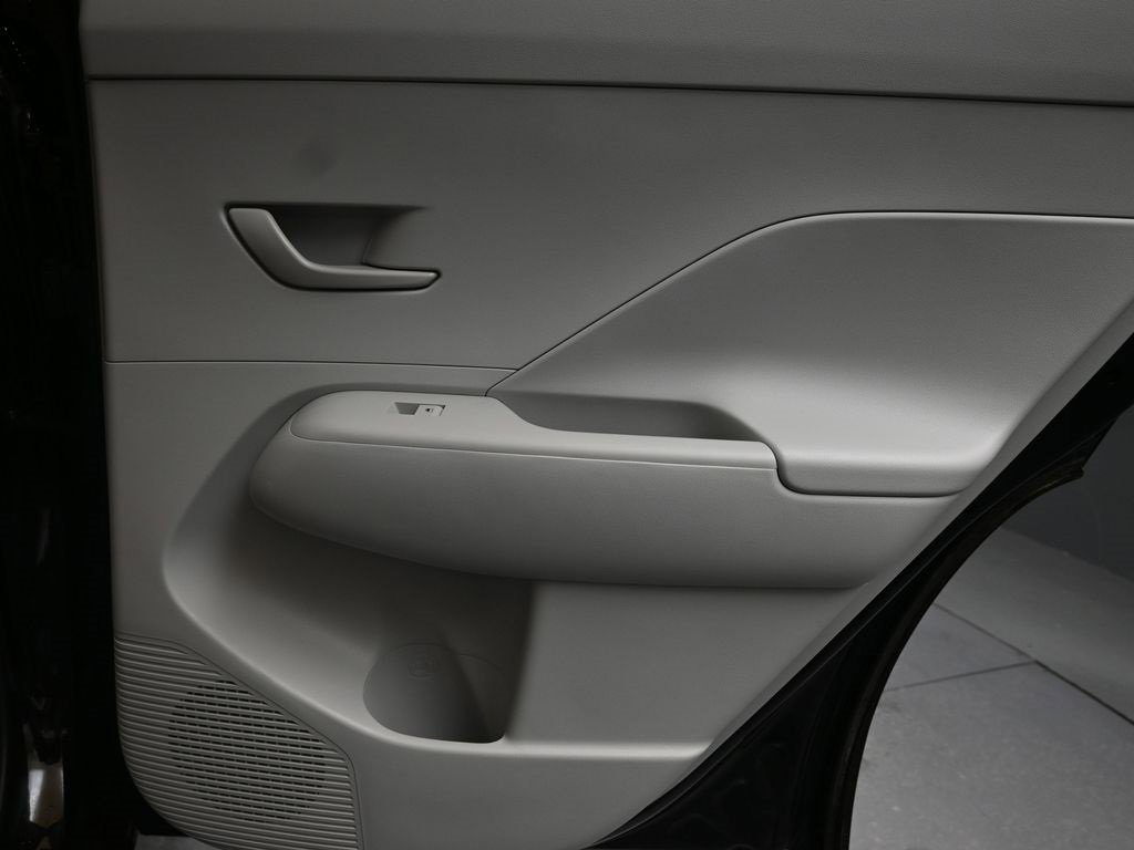 Certified 2025 Hyundai Kona SEL image 14