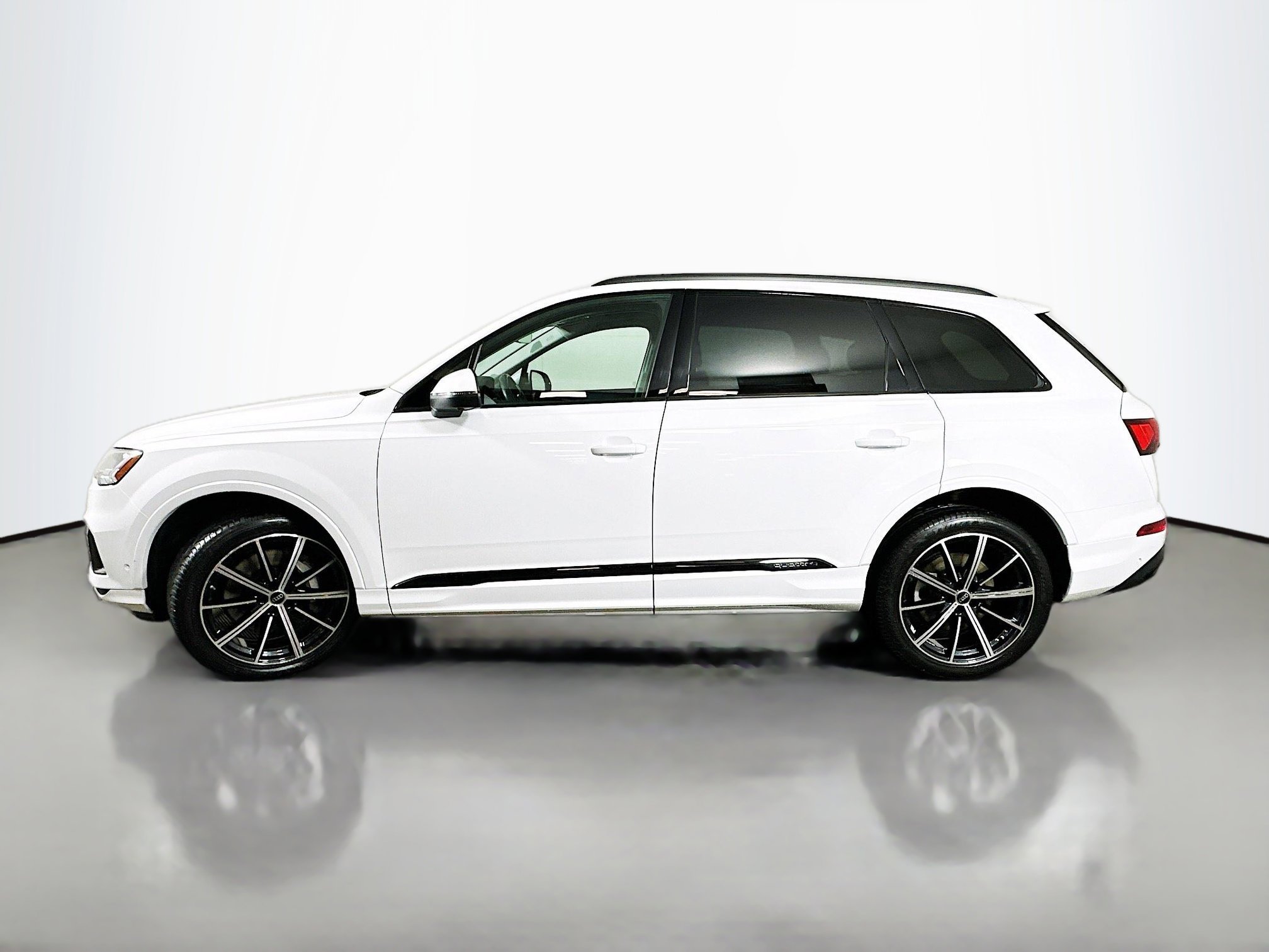 Used 2023 Audi Q7 3.0T Premium Plus AWD/4WD image 4