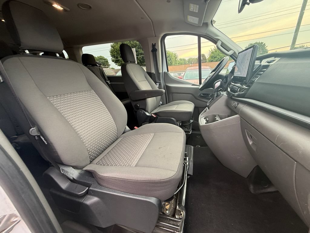 Used 2023 Ford Transit 350 XLT RWD image 28