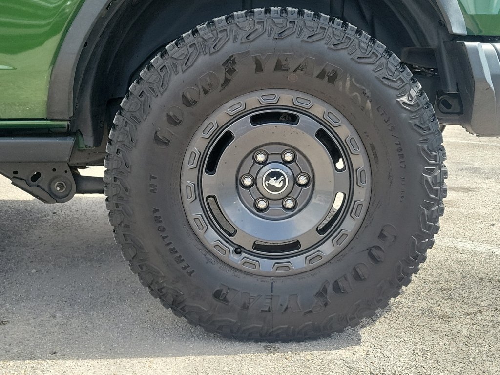 Used 2024 Ford Bronco Everglades AWD/4WD image 5