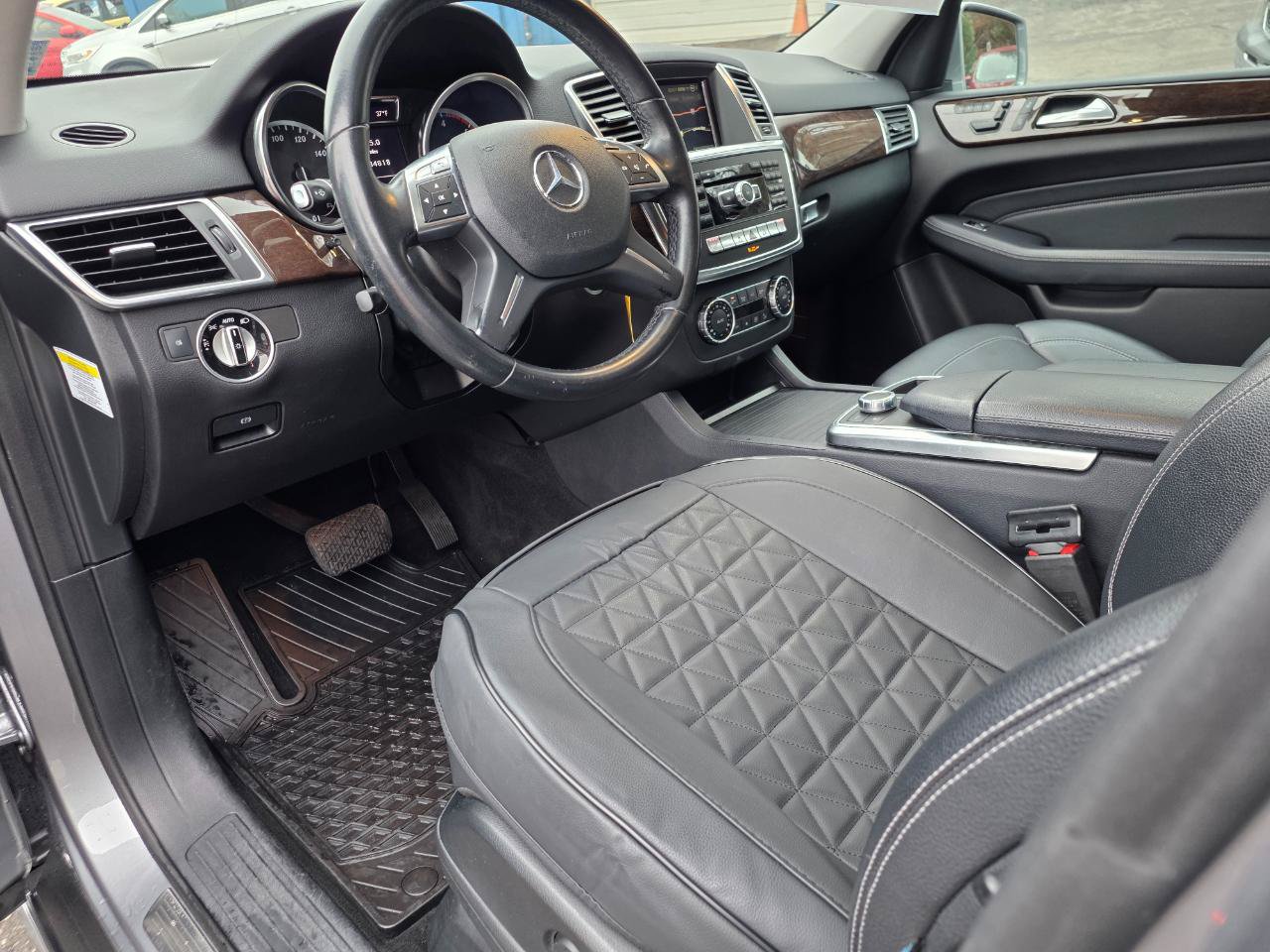 Used 2012 Mercedes-Benz ML 350 BlueTEC 4MATIC image 24