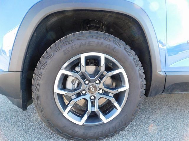 New 2026 Chevrolet Equinox ACTIV w/ Convenience Package III image 10