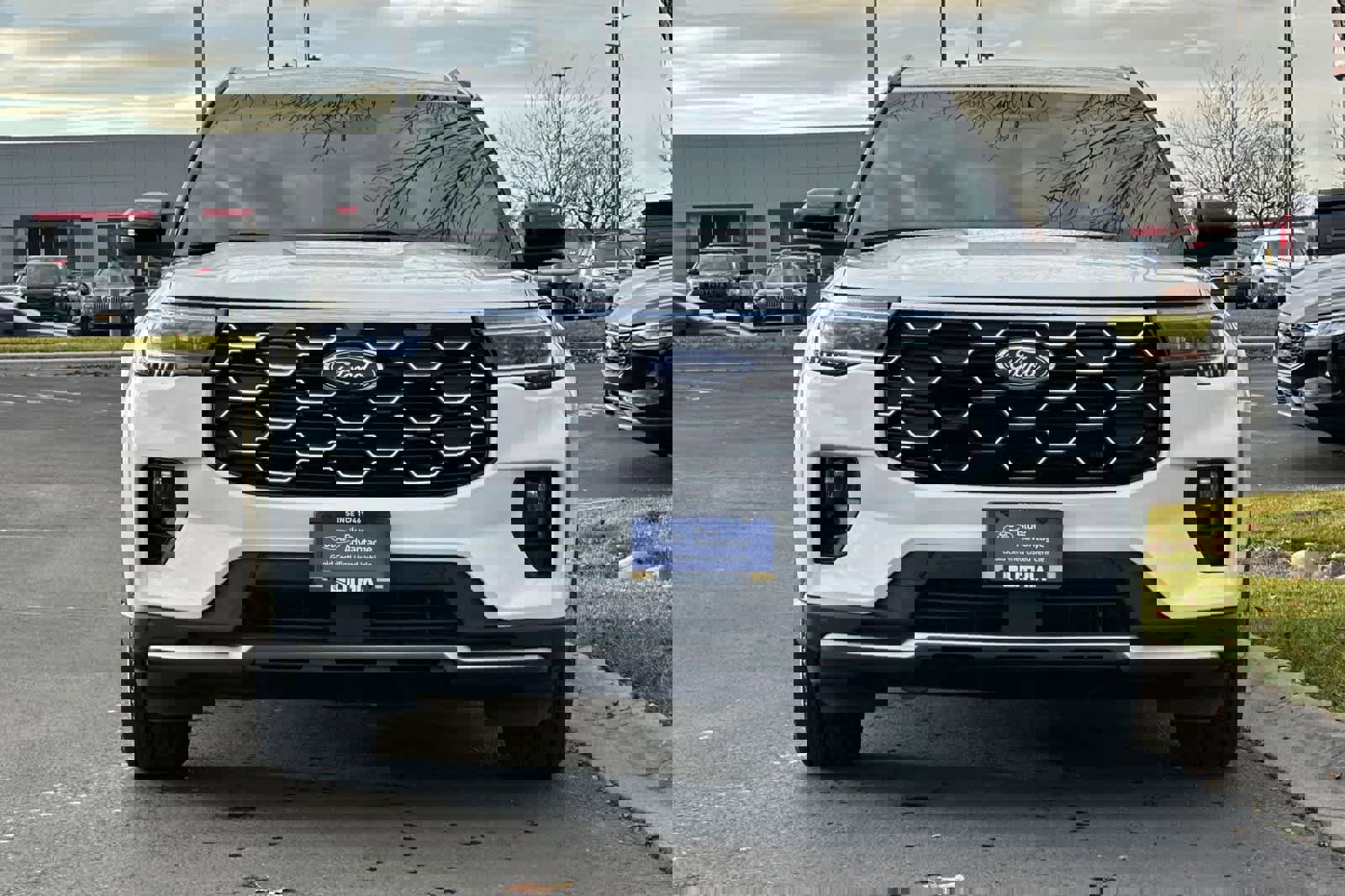 Certified 2025 Ford Explorer Platinum image 10