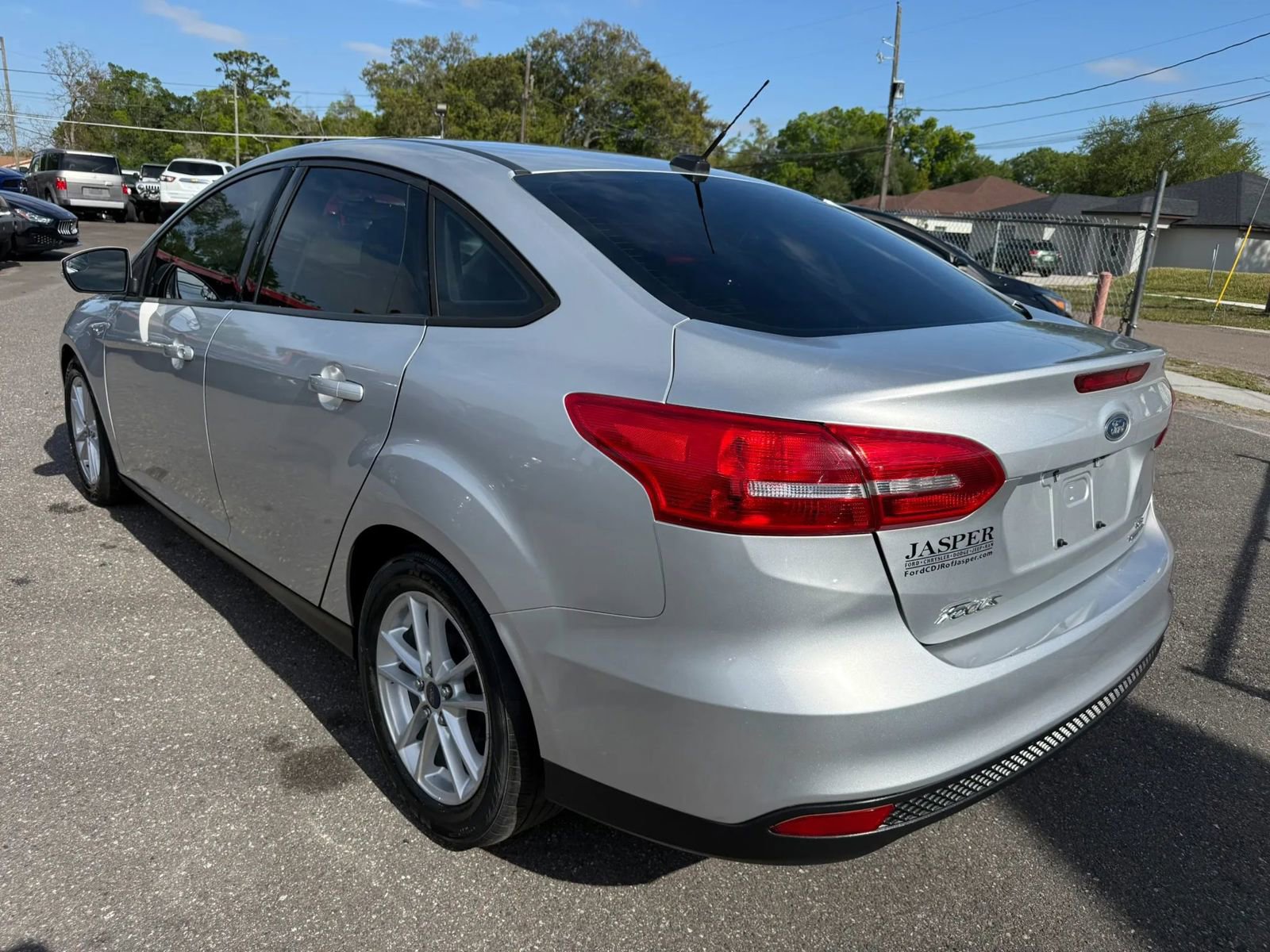 Used 2016 Ford Focus SE FWD image 7
