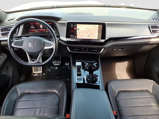 Used 2024 Volkswagen Atlas Cross Sport SEL R-Line AWD/4WD image 21