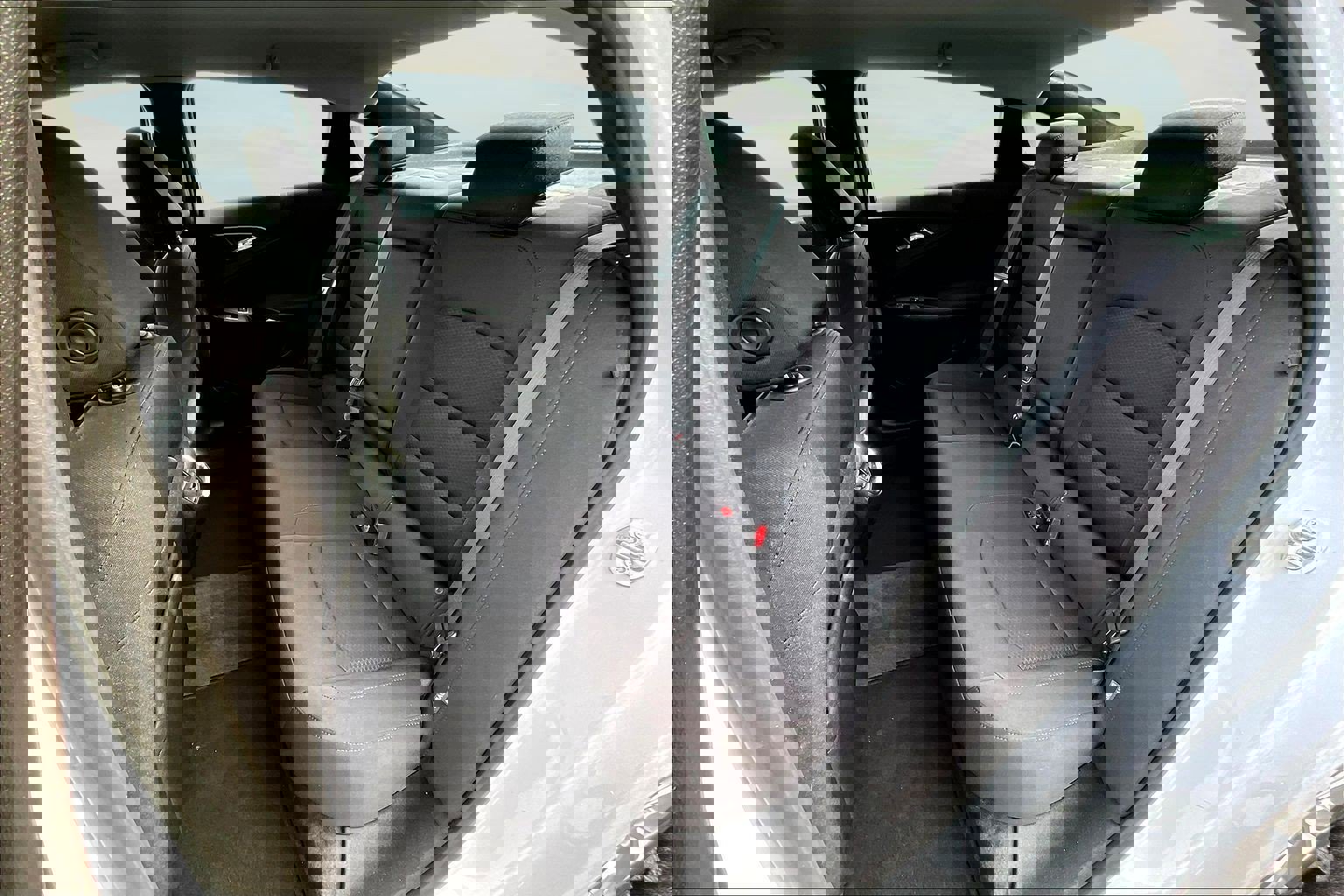 Used 2022 Chevrolet Malibu LT image 14