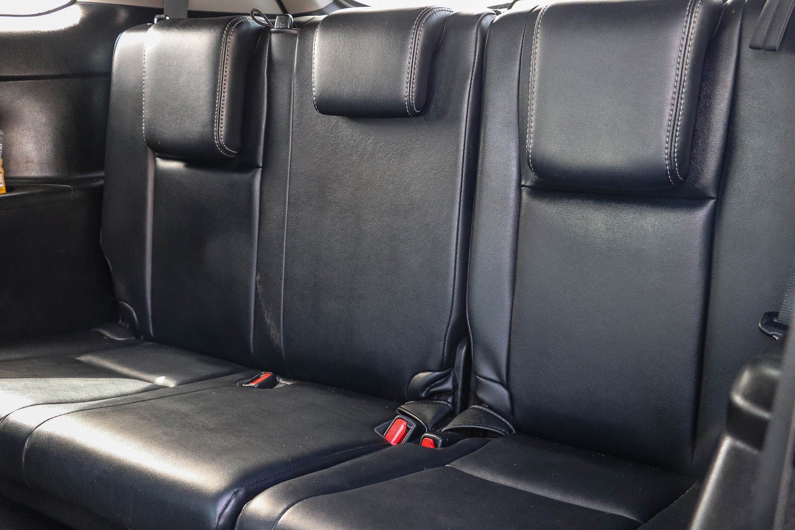 Certified 2017 Toyota Highlander SE w/ Carpet Mat Package image 19