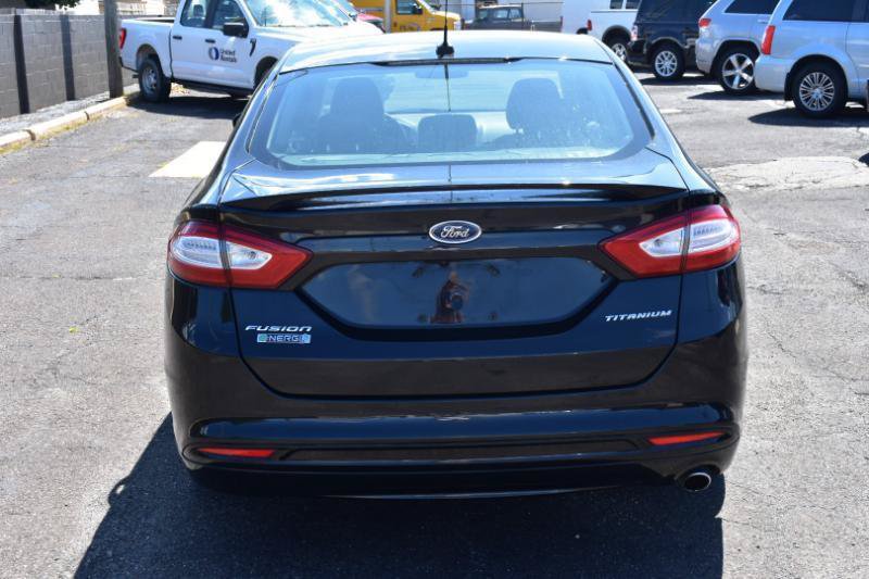 Used 2013 Ford Fusion Energi Titanium w/ Driver Assist Pkg FWD image 8