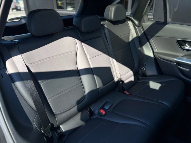 Used 2025 Mercedes-Benz GLC 300 4MATIC image 44