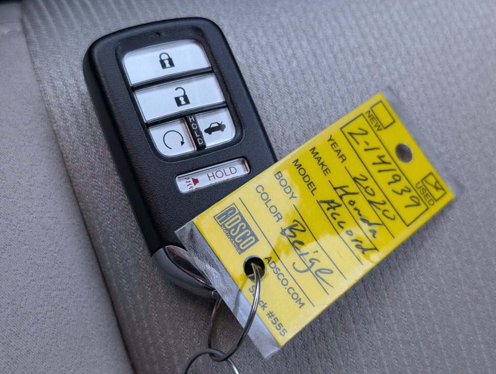 Used 2020 Honda Accord EX image 32