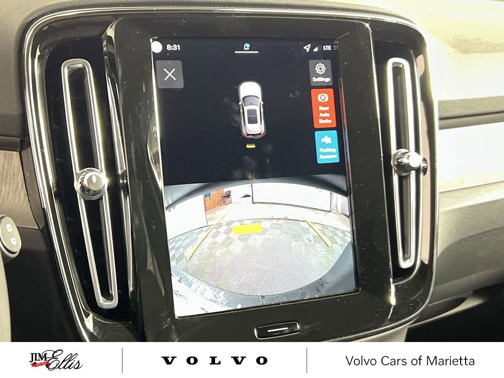 New 2026 Volvo XC40 B4 Core image 21