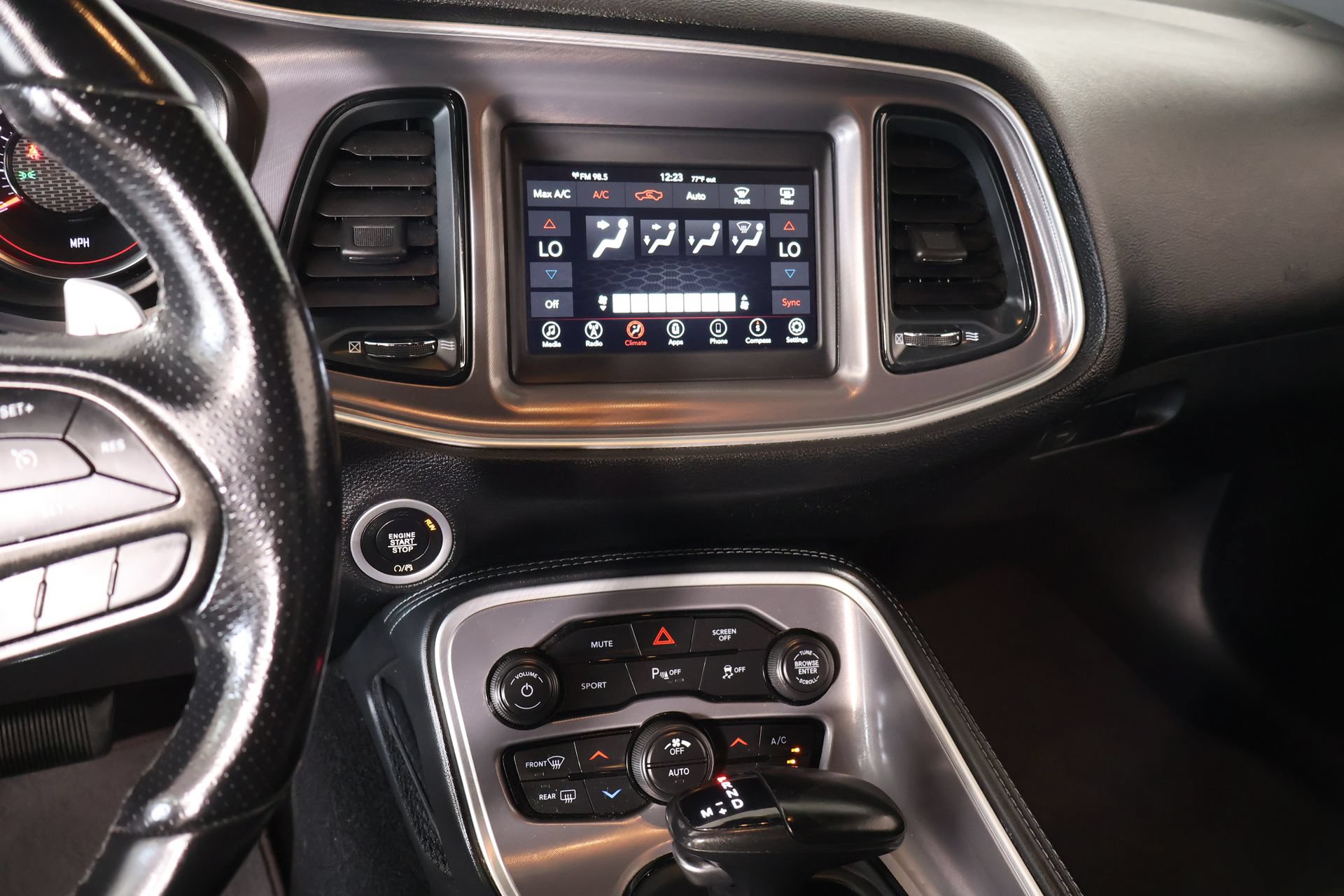 Used 2022 Dodge Challenger GT AWD/4WD image 5