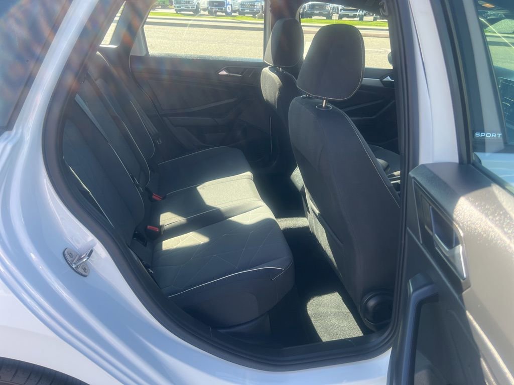 Used 2025 Volkswagen Jetta Sport image 36