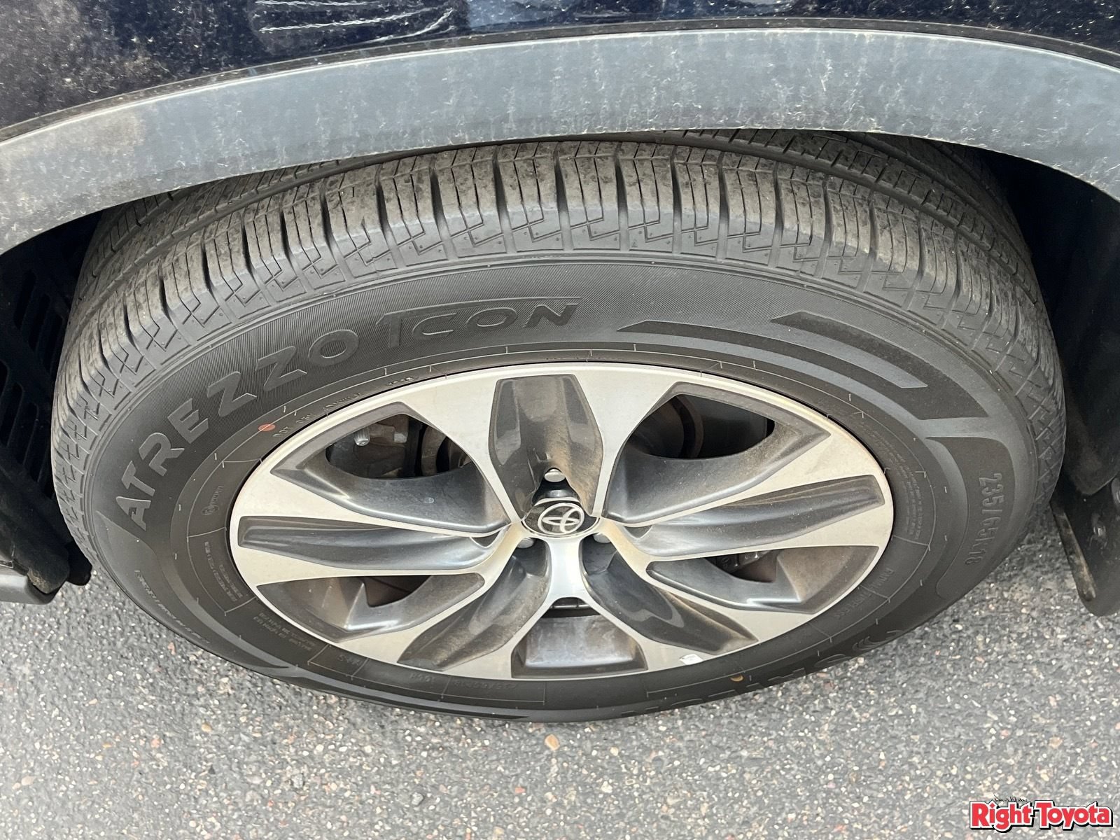 Certified 2024 Toyota Highlander XLE AWD/4WD image 8