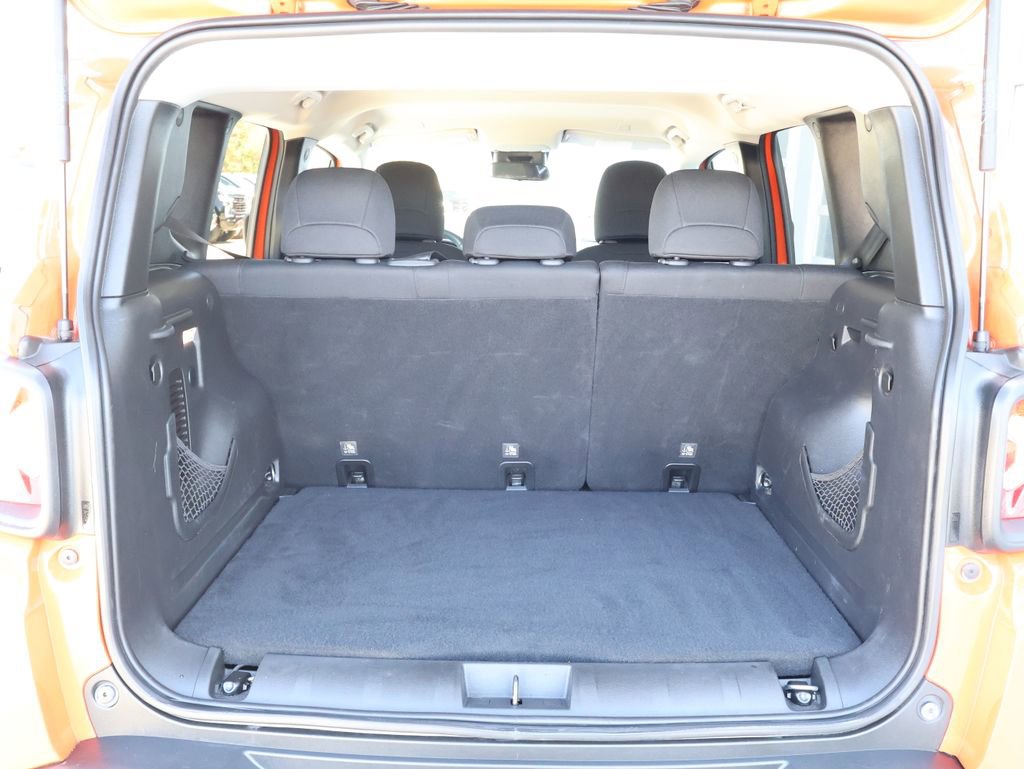 Used 2019 Jeep Renegade Latitude image 25