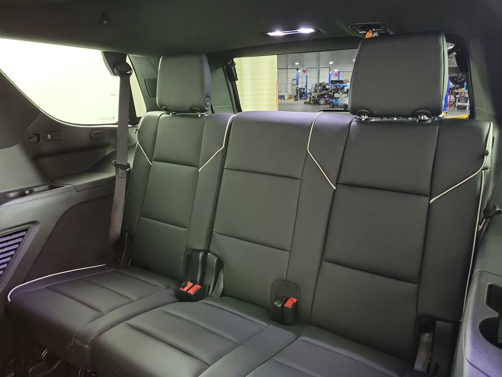 Certified 2026 Cadillac Escalade Sport w/ LPO, Floor Liner Package image 10