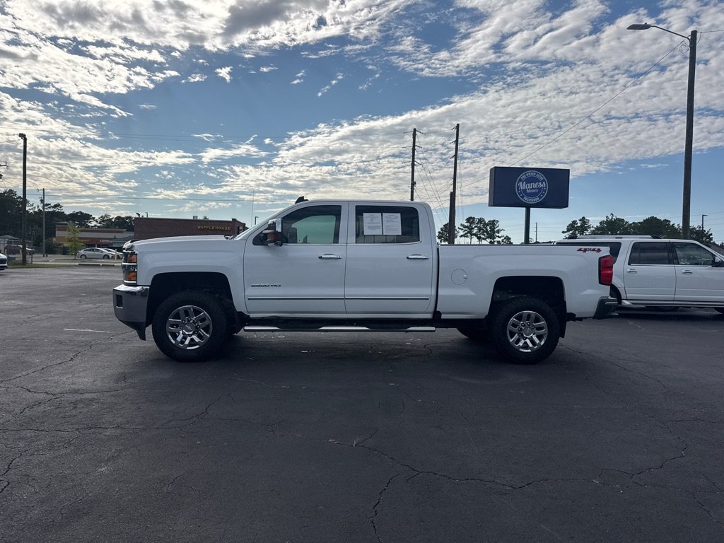 Used 2019 Chevrolet Silverado 2500 LTZ AWD/4WD image 2