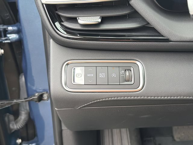 Certified 2025 Buick Enclave Preferred FWD image 20