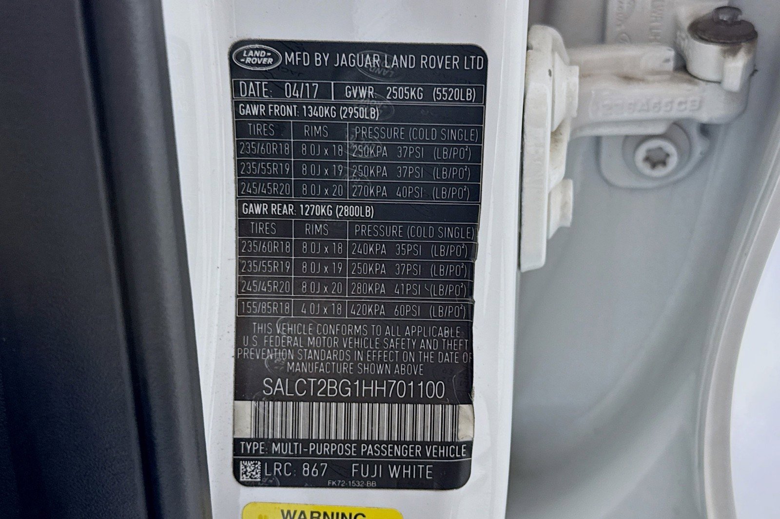 Used 2017 Land Rover Discovery Sport HSE Luxury image 24