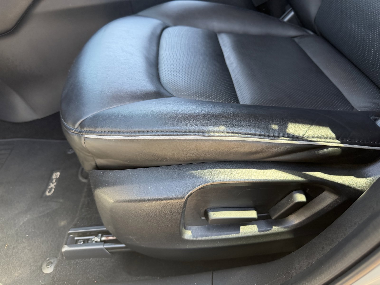 Used 2025 MAZDA CX-5 AWD 2.5 S w/ Select Package image 30