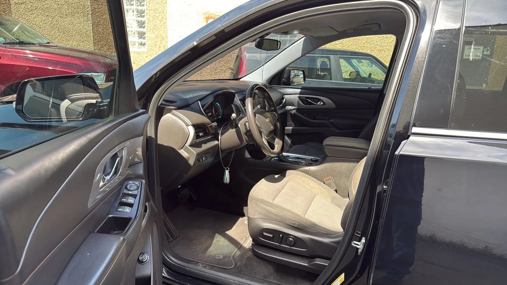 Used 2019 Chevrolet Traverse LT w/ LPO, Blackout Package AWD/4WD image 23
