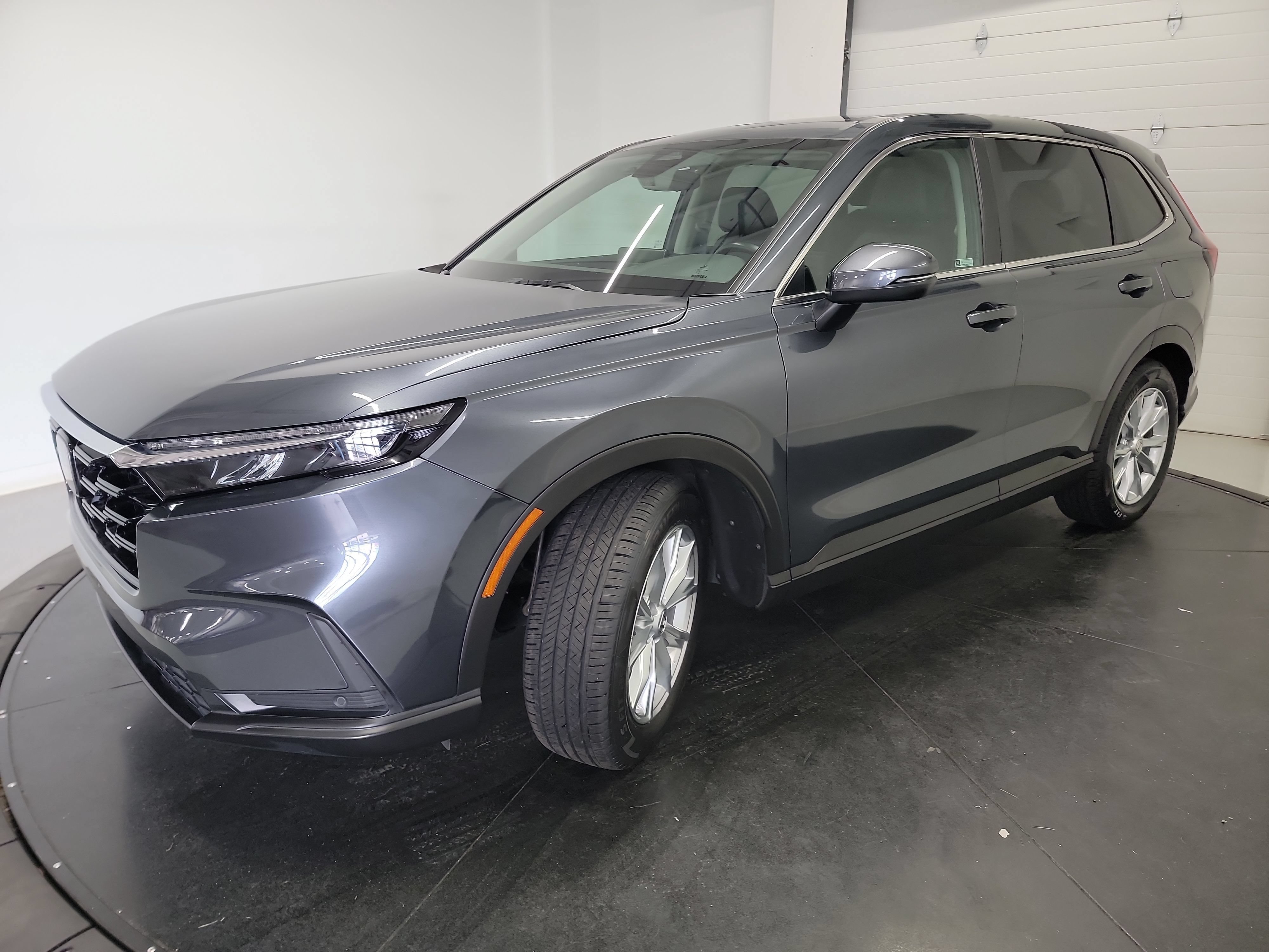 Used 2025 Honda CR-V EX-L video 3