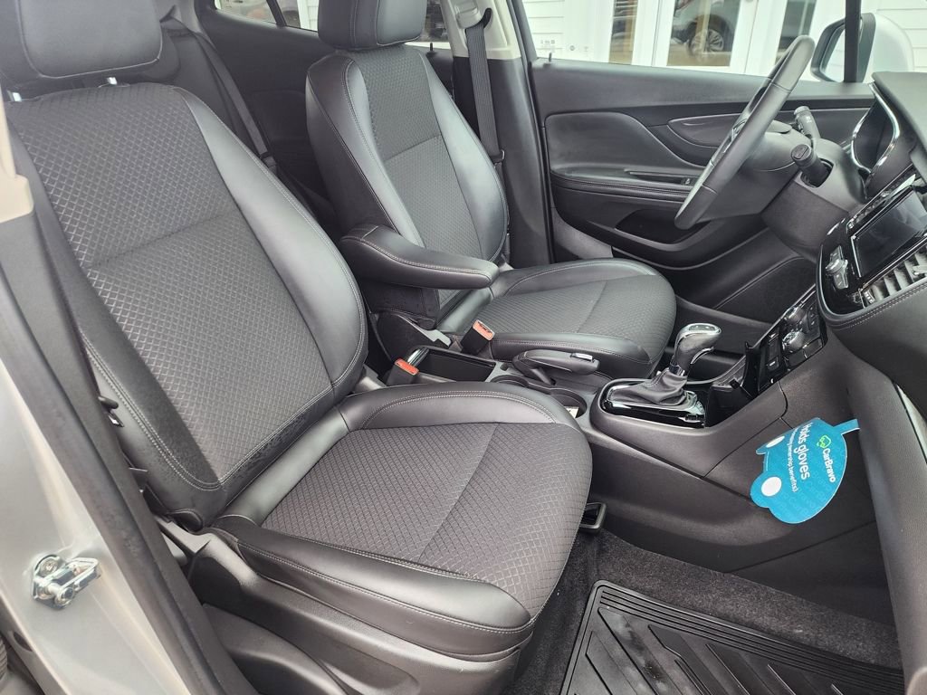 Certified 2022 Buick Encore Preferred image 20