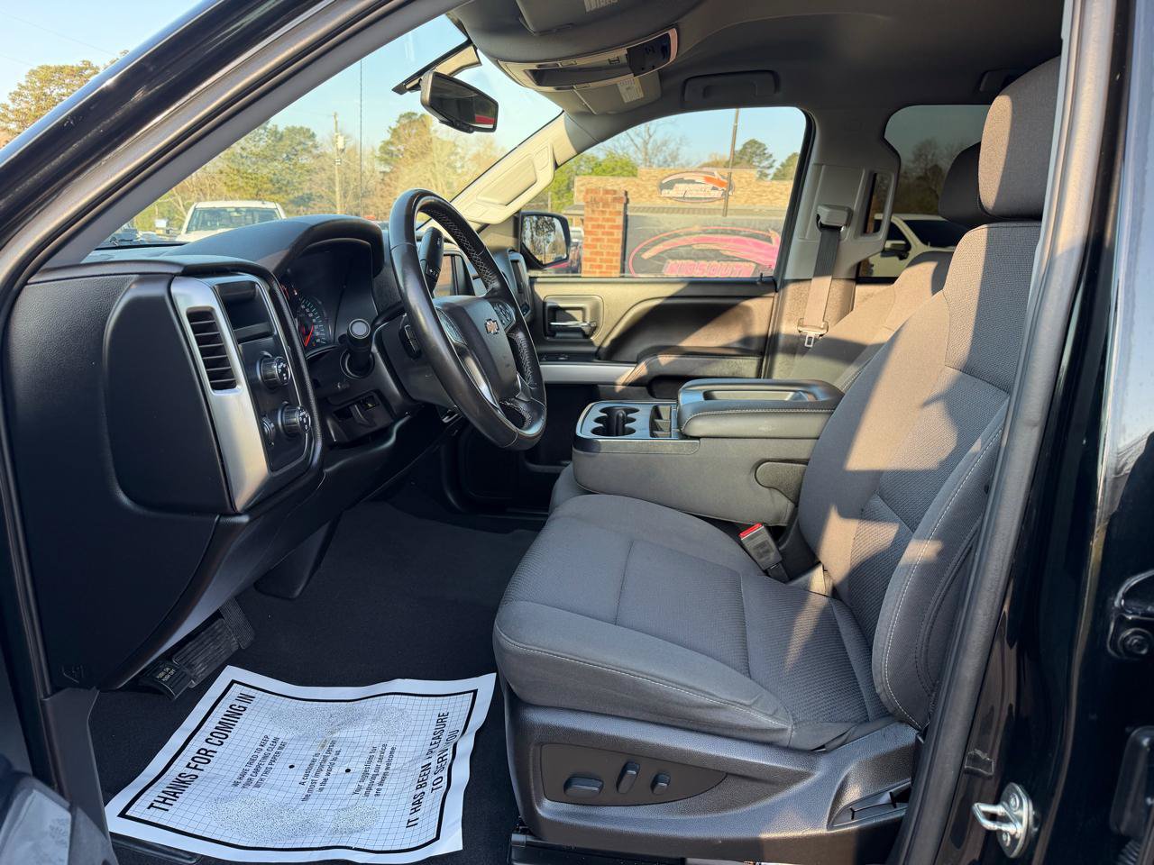Used 2018 Chevrolet Silverado 1500 LT w/ Texas Edition AWD/4WD image 9