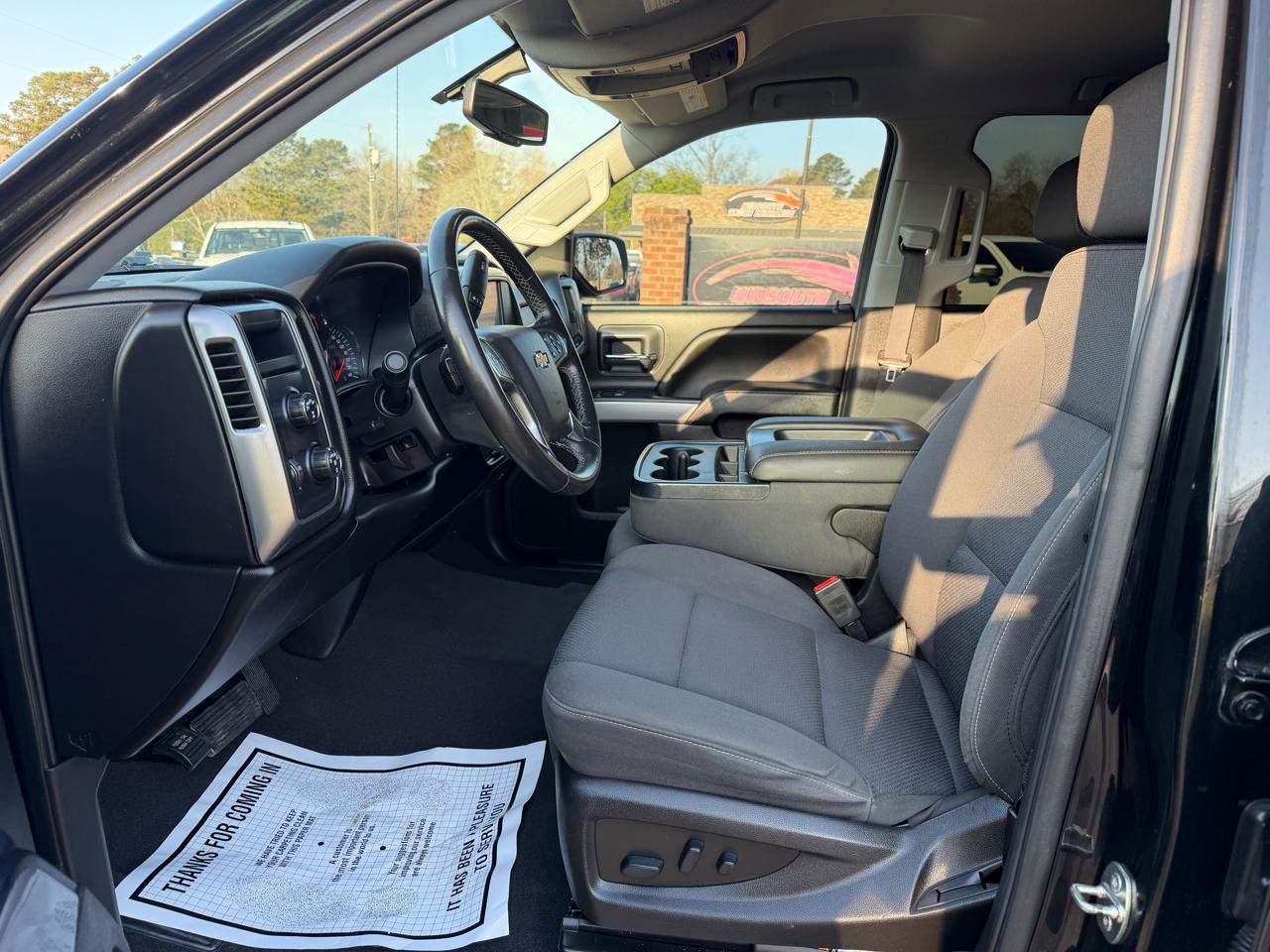 Used 2018 Chevrolet Silverado 1500 LT w/ Texas Edition AWD/4WD image 9