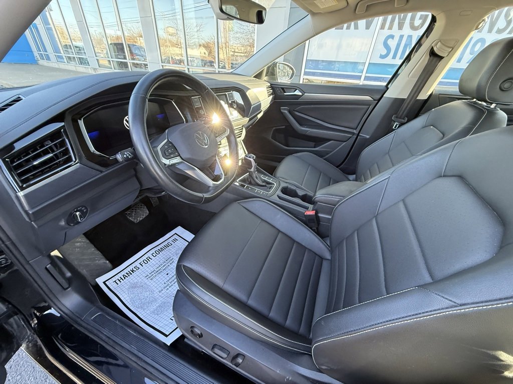 Used 2024 Volkswagen Jetta SE image 14
