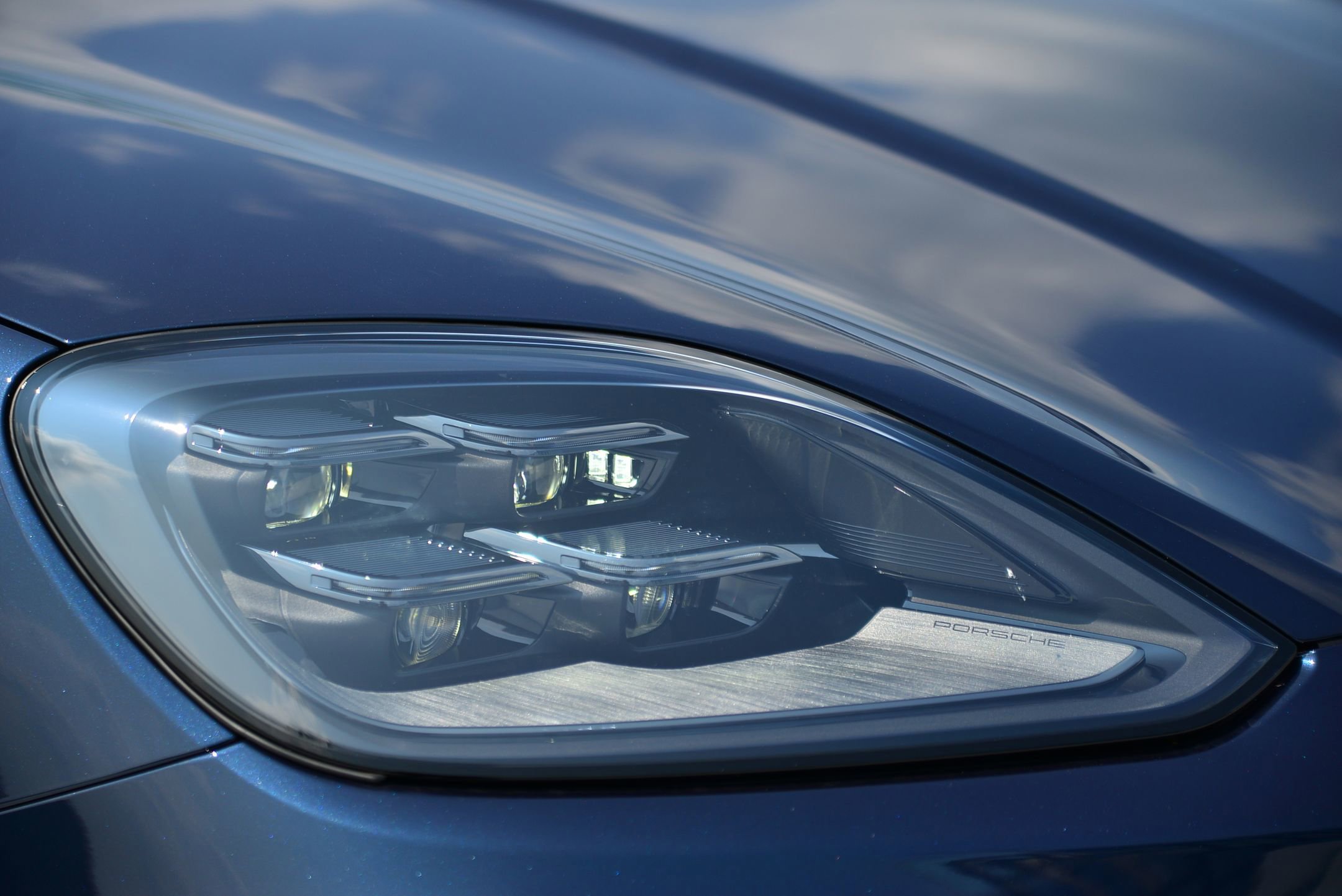 Certified 2026 Porsche Cayenne Coupe AWD image 11