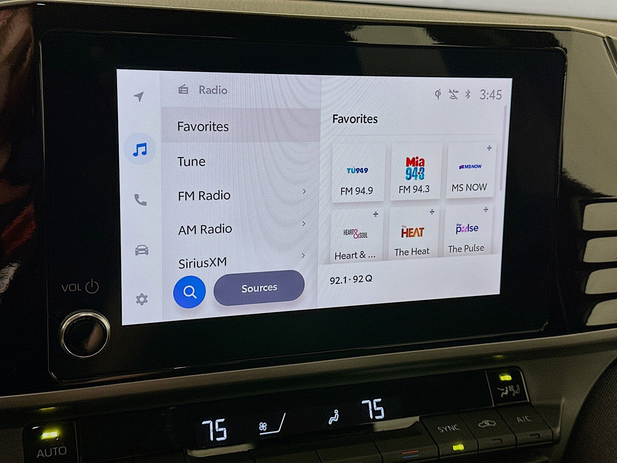 Used 2025 Toyota Camry LE image 19