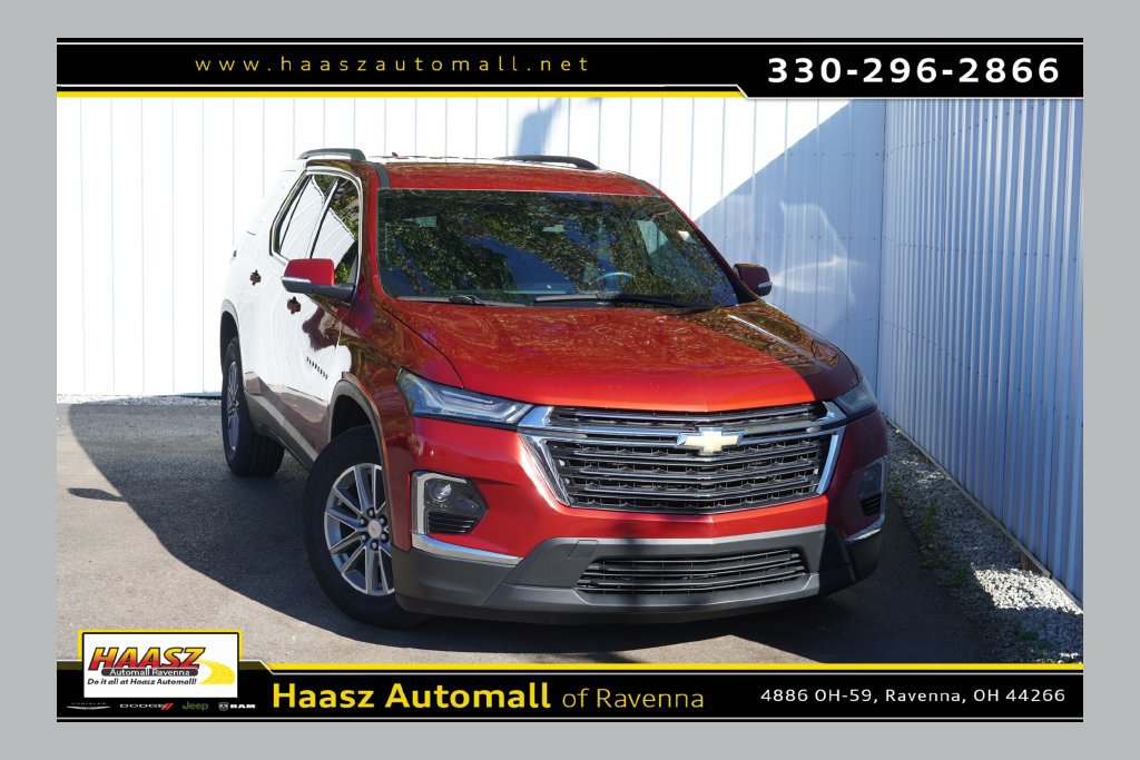 Used 2023 Chevrolet Traverse LT AWD/4WD image 1